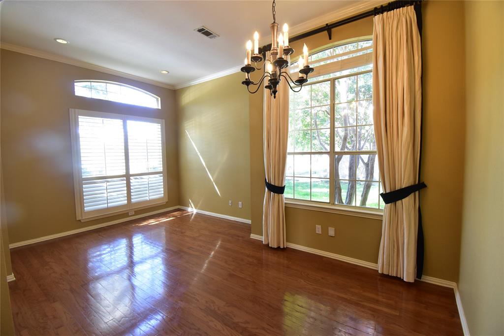 1109 Shadow Lakes Boulevard Property Photo 11