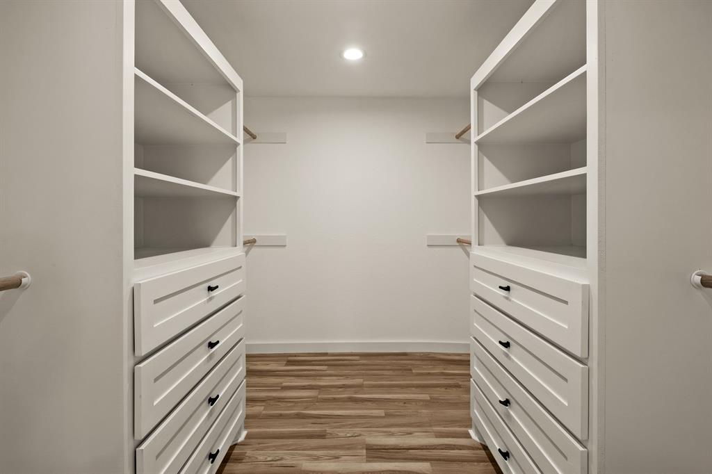 111 Walker Drive Property Photo 26