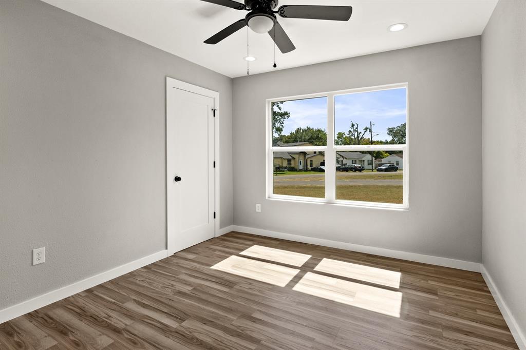 111 Walker Drive Property Photo 30