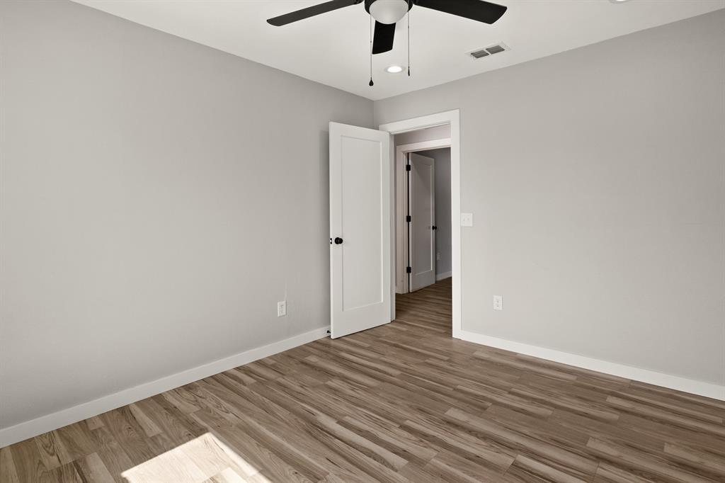 111 Walker Drive Property Photo 31