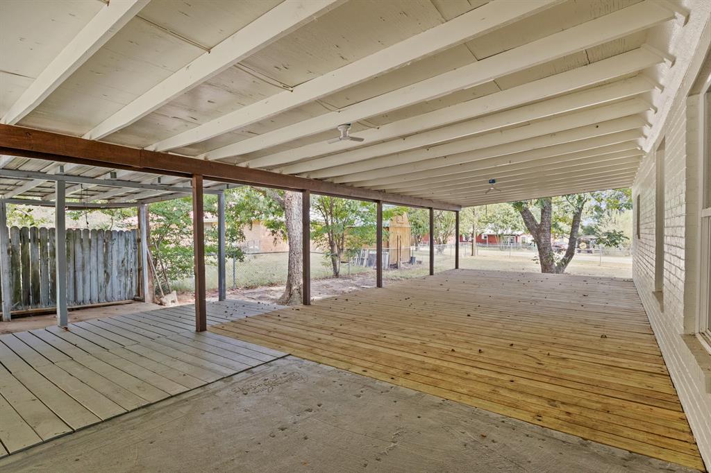 111 Walker Drive Property Photo 32
