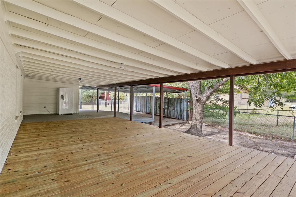 111 Walker Drive Property Photo 33
