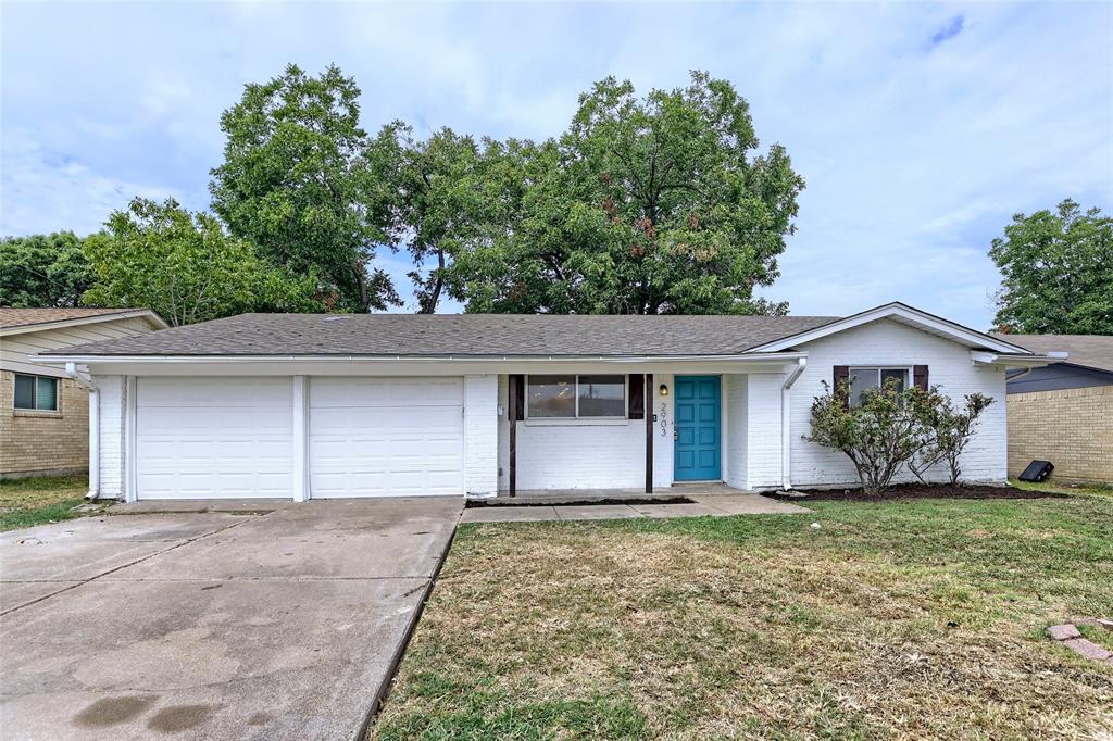 2903 E Mitchell Street Property Photo 1