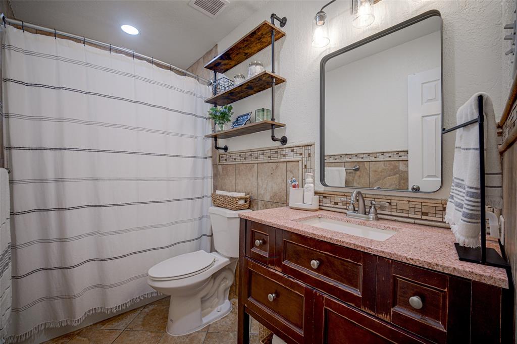 2916 Lockwood Drive Property Photo 18