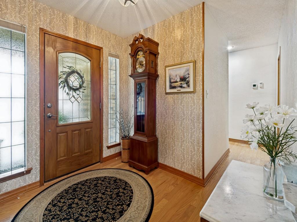 2213 Ridgewood Property Photo 4