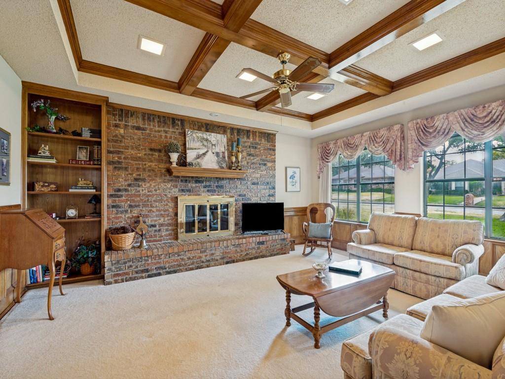 2213 Ridgewood Property Photo 6