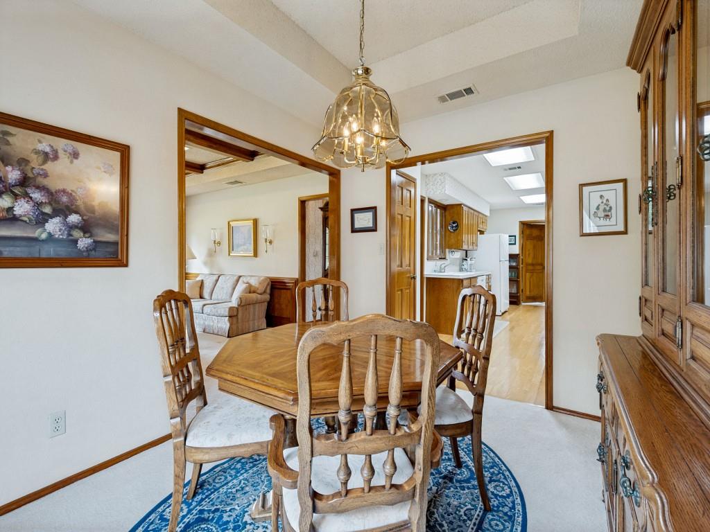 2213 Ridgewood Property Photo 10