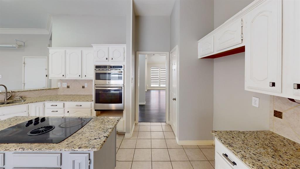 1629 Bennington Drive Property Photo 4