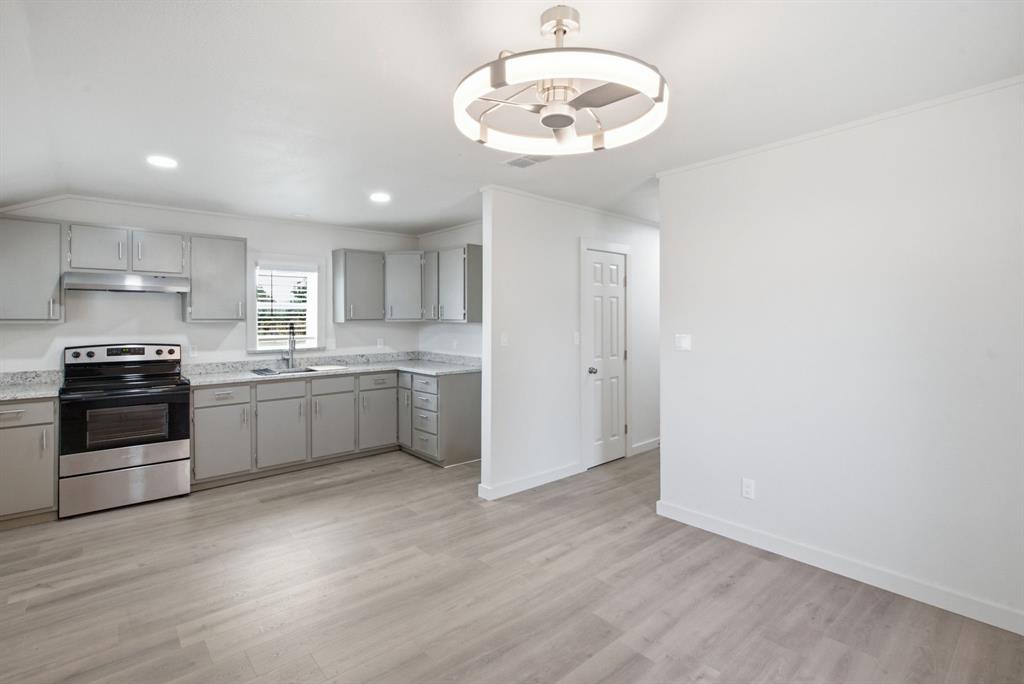 1380 Cage Street Property Photo 8