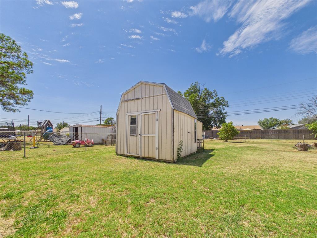 4110 Lenore Drive Property Photo 37