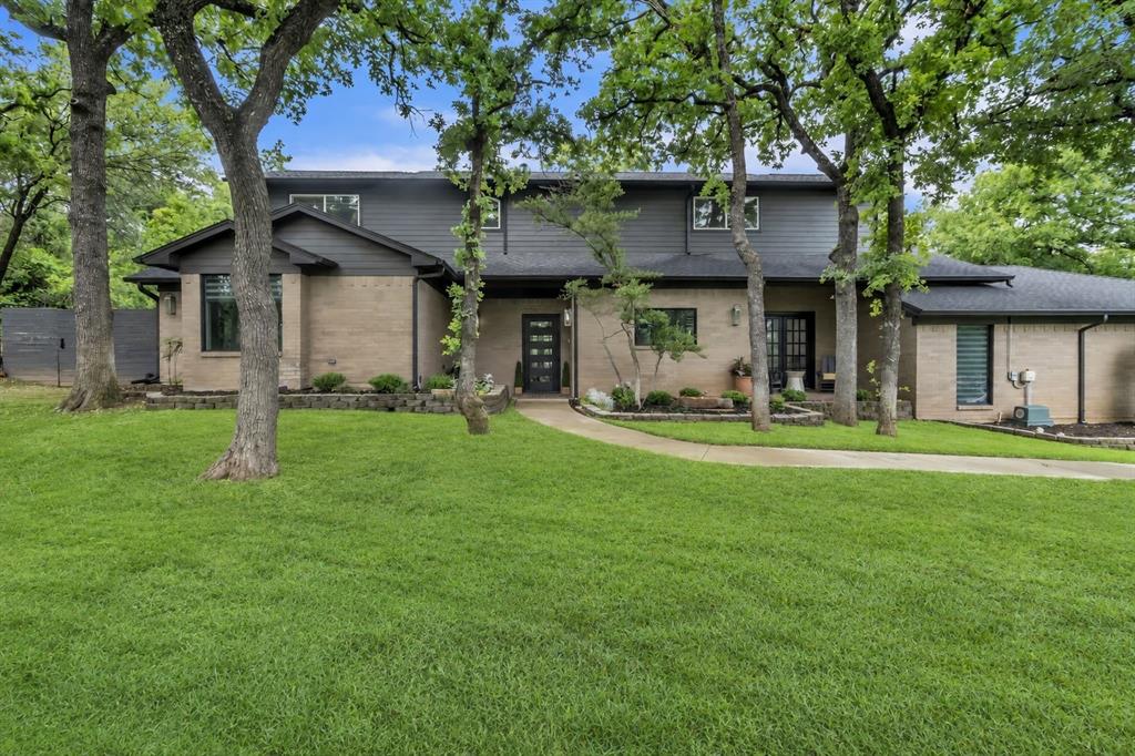 900 E Pioneer Circle Property Photo 1