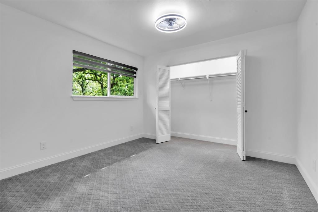 900 E Pioneer Circle Property Photo 27