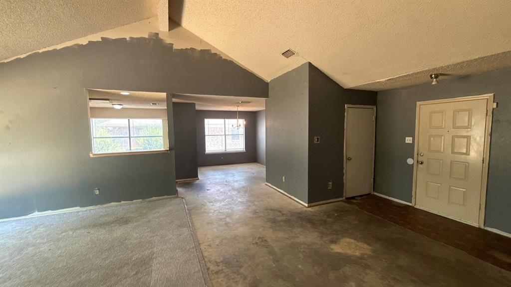 914 Larue Drive Property Photo 6