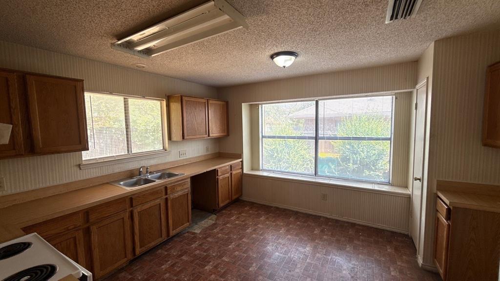 914 Larue Drive Property Photo 10