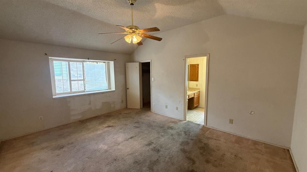914 Larue Drive Property Photo 14