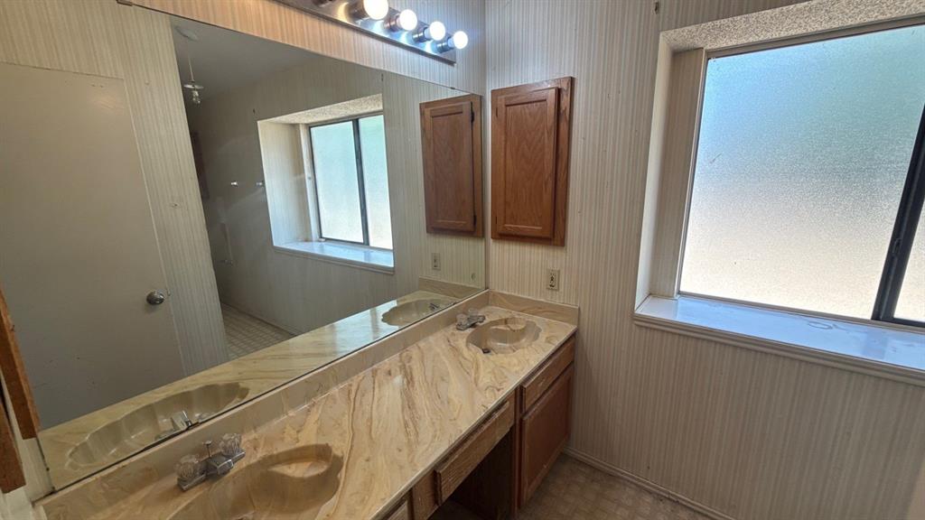 914 Larue Drive Property Photo 15