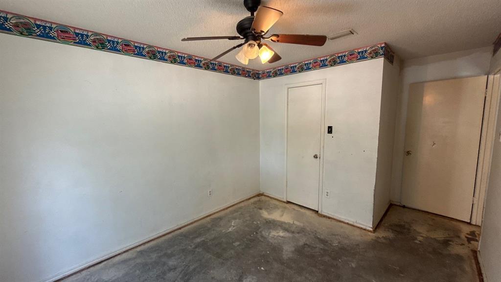 914 Larue Drive Property Photo 18