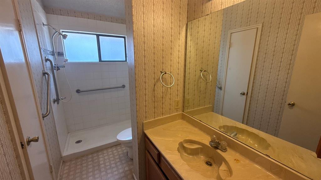 914 Larue Drive Property Photo 20
