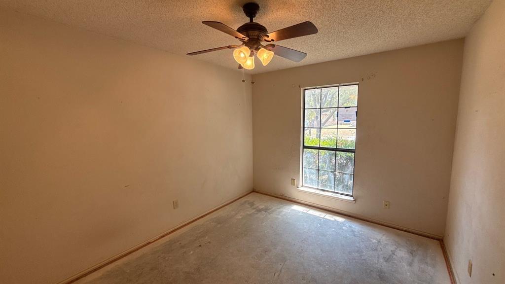 914 Larue Drive Property Photo 23