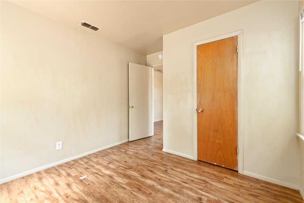 2809 S 27th Street Property Photo 9