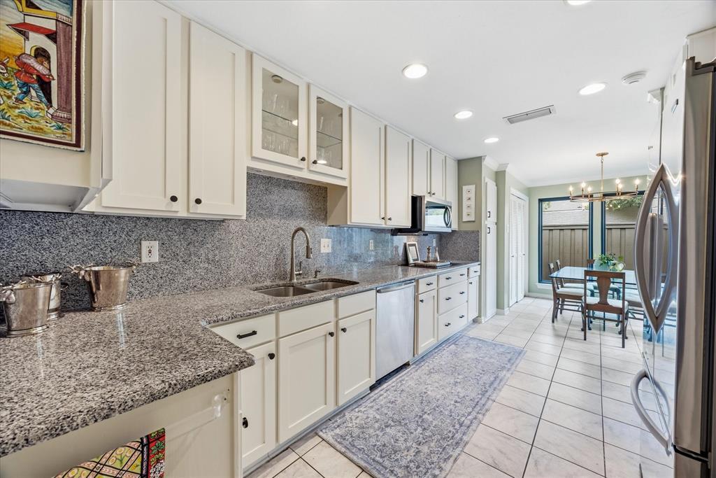 12277 Montego Plaza Property Photo 6