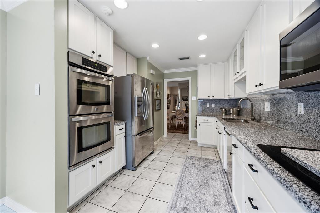 12277 Montego Plaza Property Photo 8