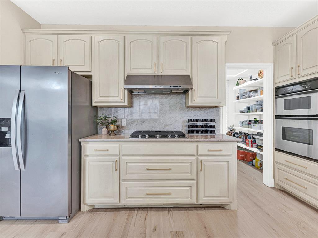 5501 Blazing Star Road Property Photo 12