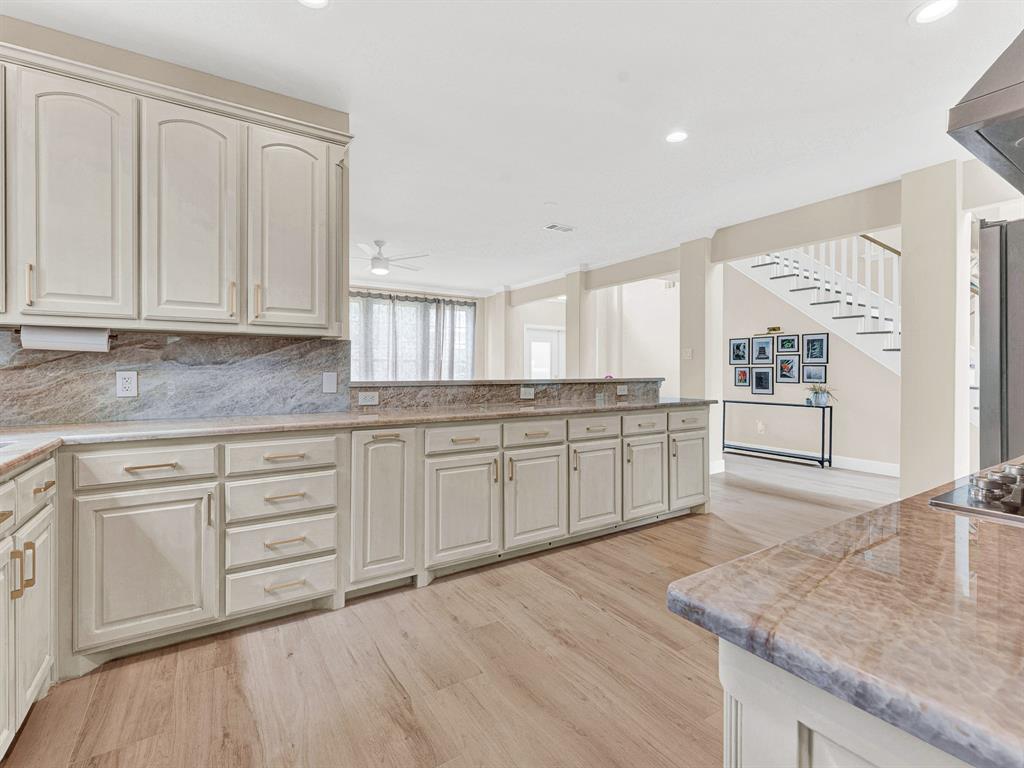 5501 Blazing Star Road Property Photo 14