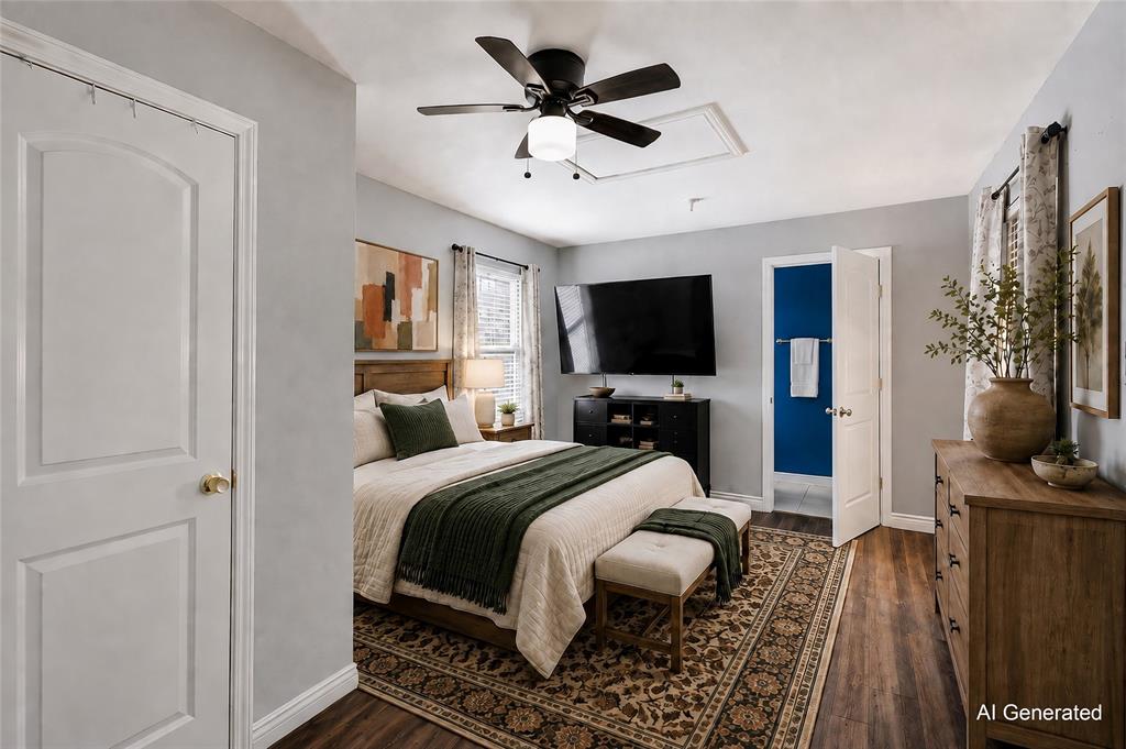 1304 E Lovers Lane Property Photo 8