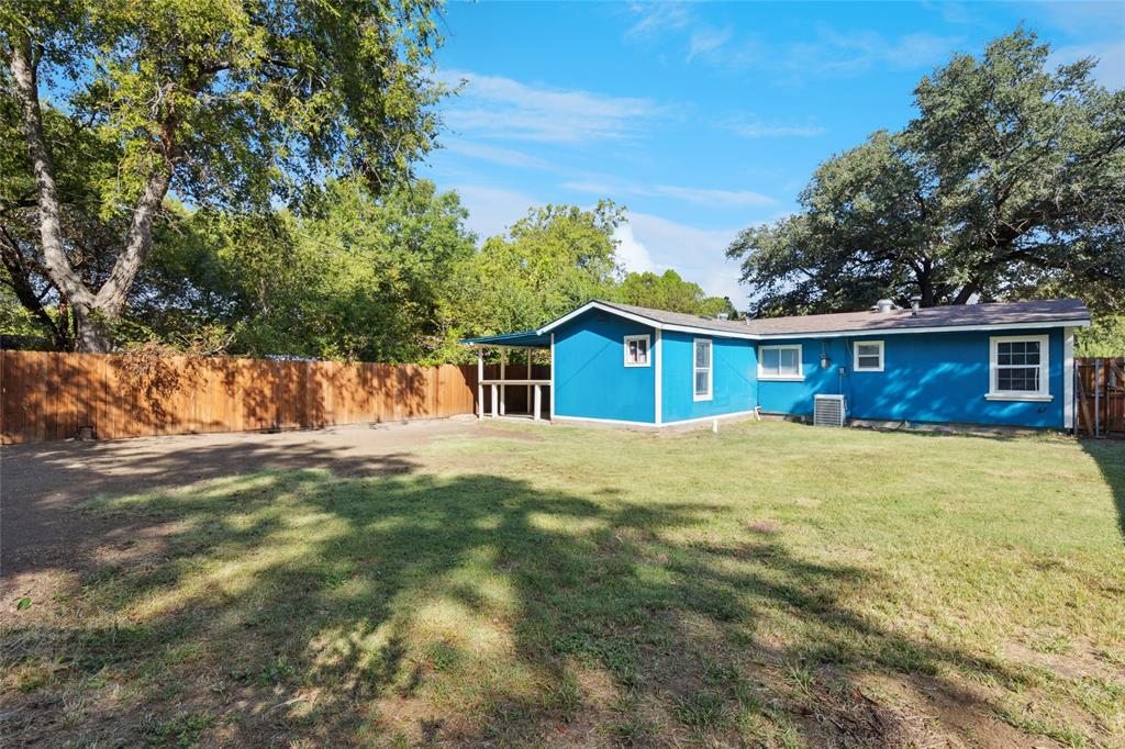1304 E Lovers Lane Property Photo 16