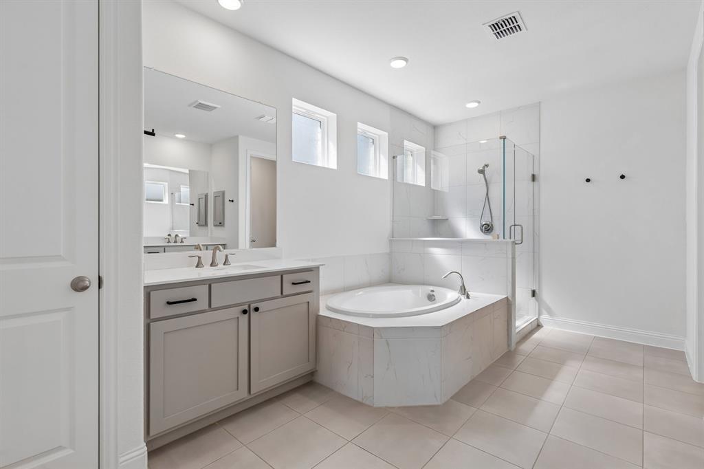 1805 Lizzy Lane Property Photo 17
