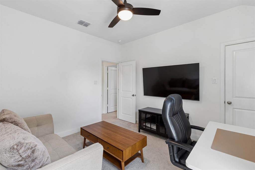 1805 Lizzy Lane Property Photo 27