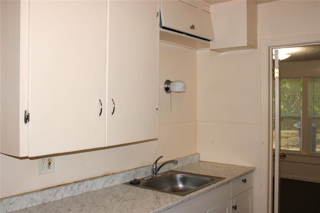1821 Bell Street Property Photo 10