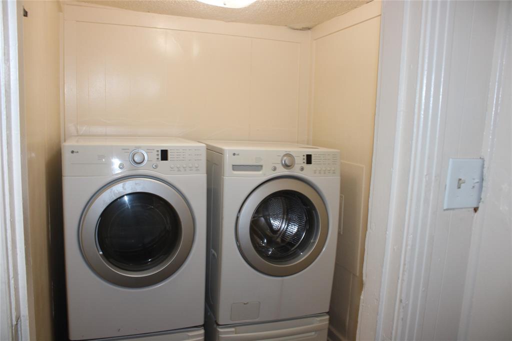 1821 Bell Street Property Photo 16