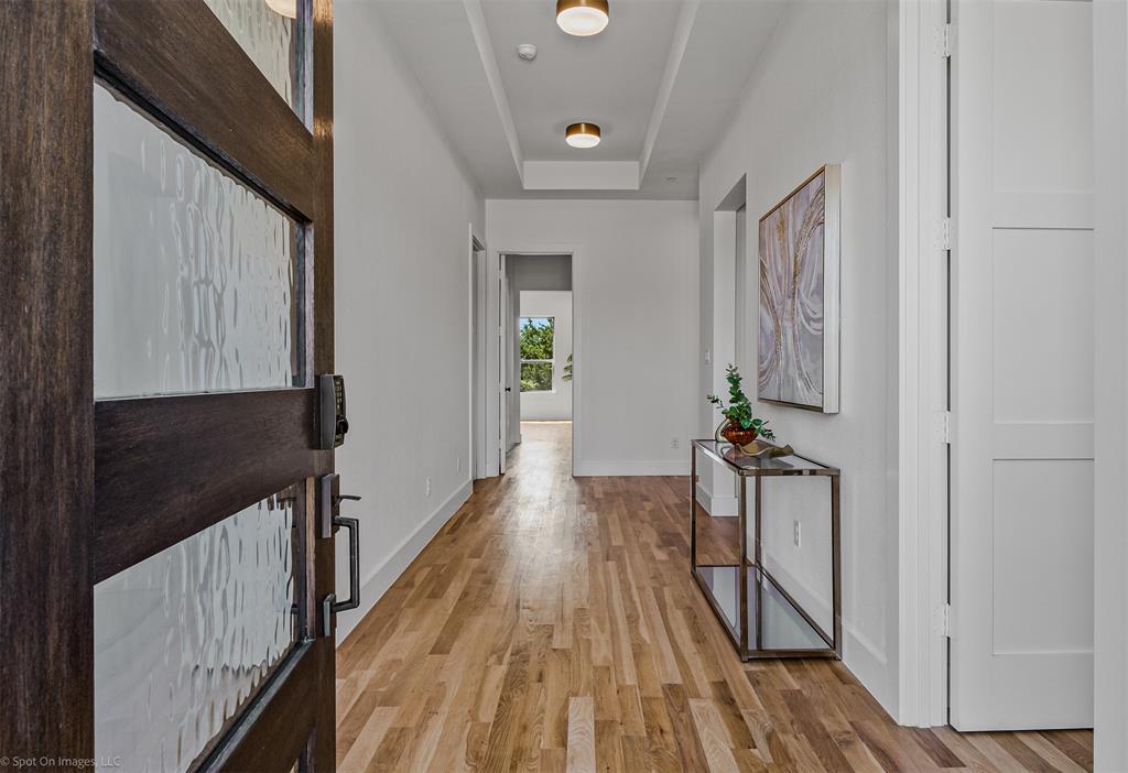 1718 Governors Boulevard Property Photo 3