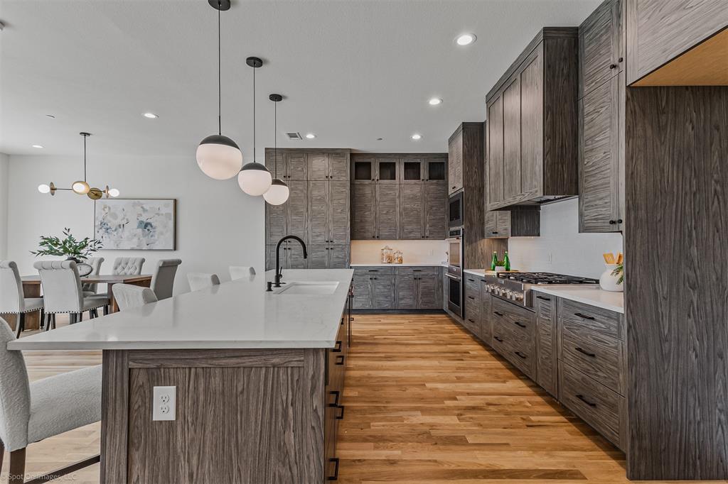 1718 Governors Boulevard Property Photo 15