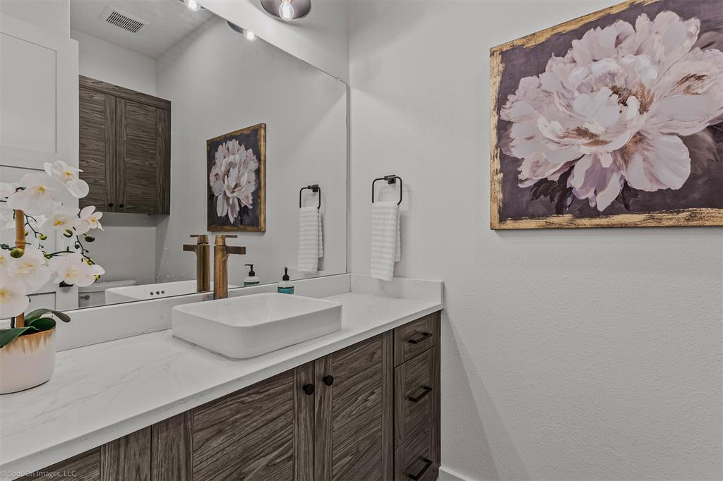 1718 Governors Boulevard Property Photo 25