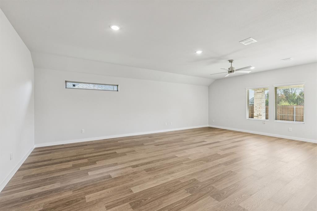 2110 Sunshining Road Property Photo 17