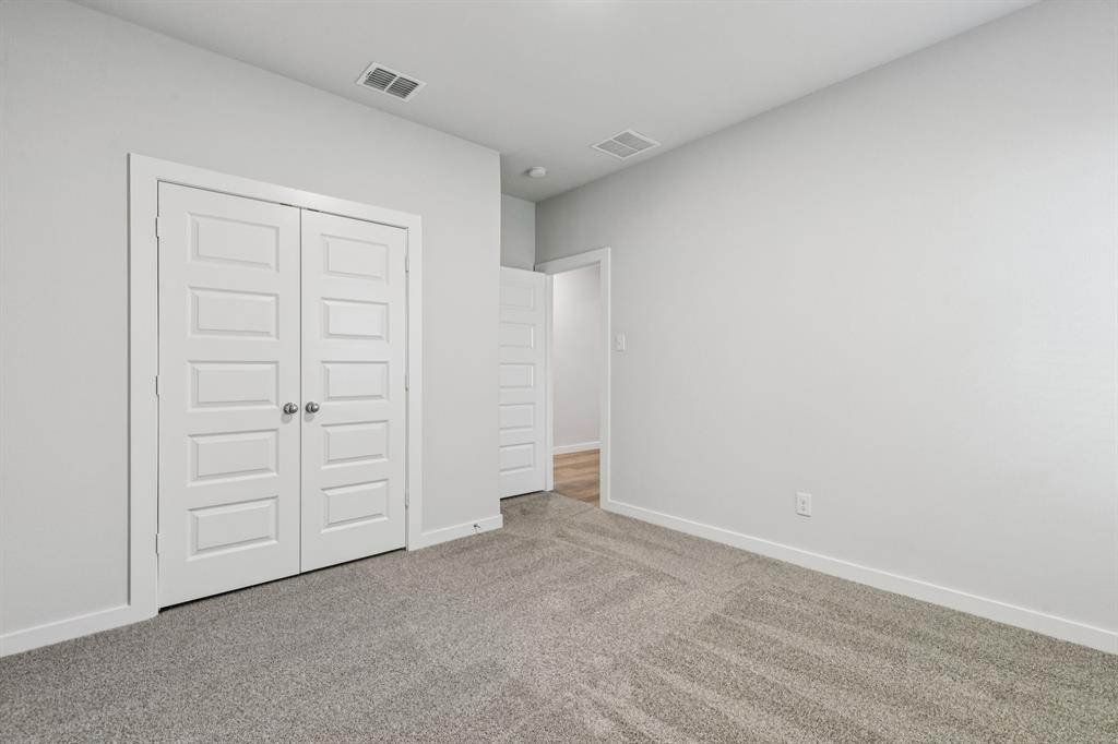 2110 Sunshining Road Property Photo 28