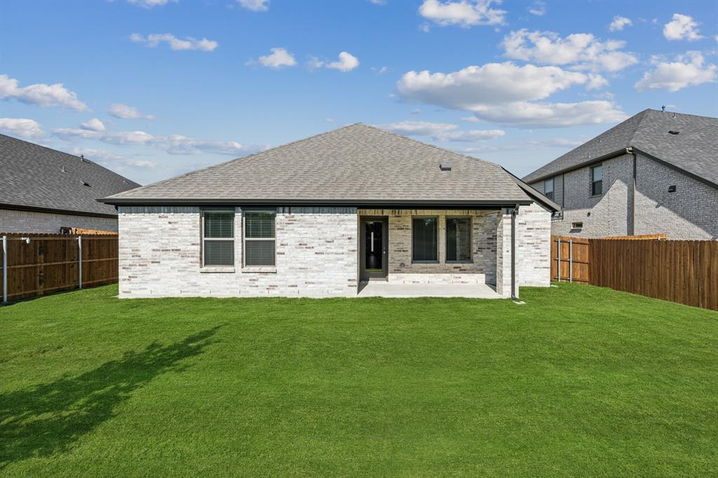 2110 Sunshining Road Property Photo 33