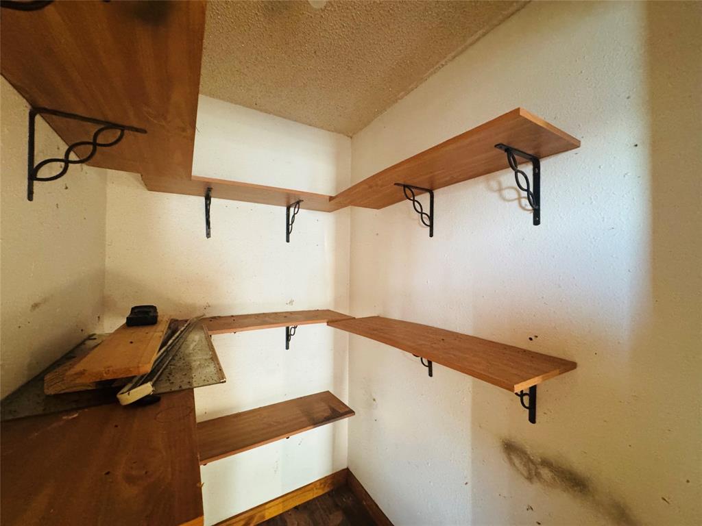 208 S Church Street Property Photo 7