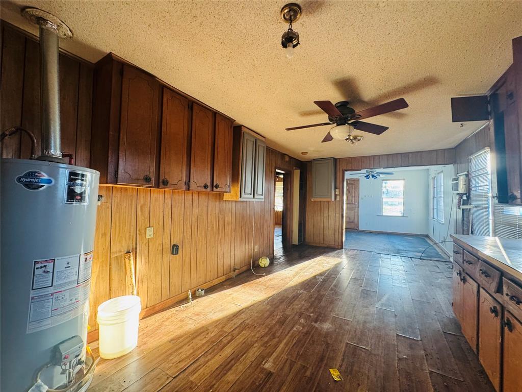 208 S Church Street Property Photo 8