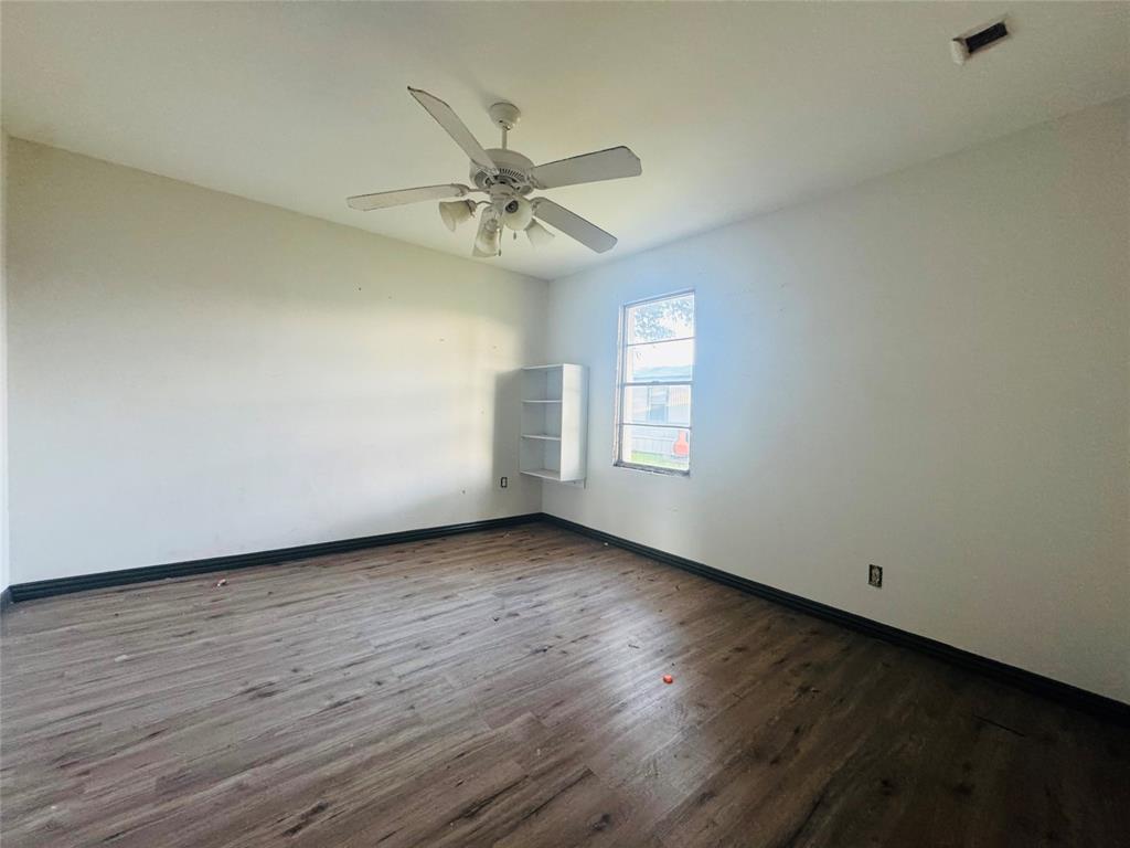 208 S Church Street Property Photo 11