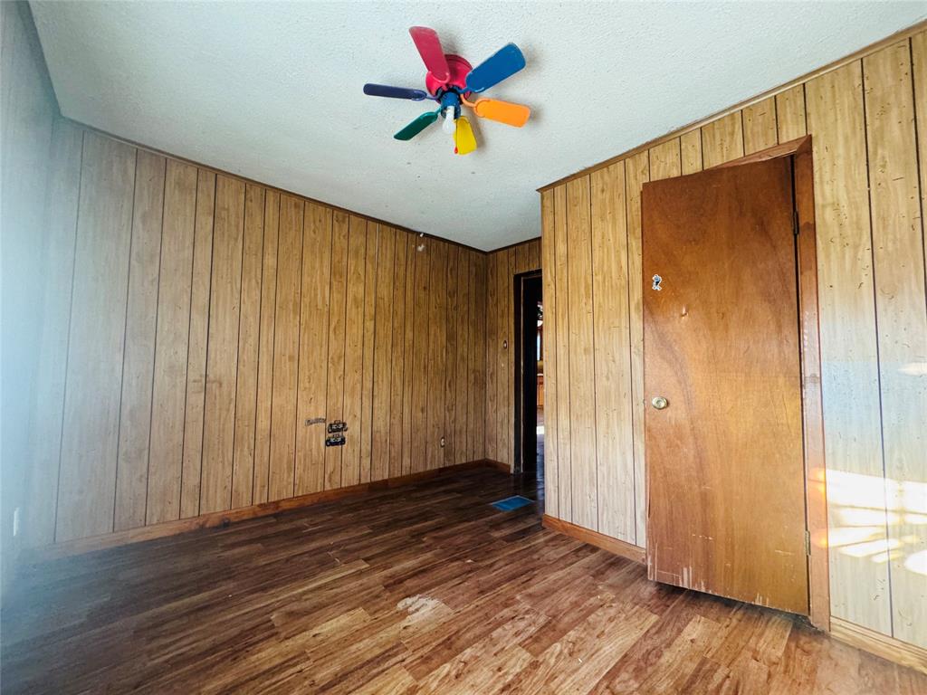 208 S Church Street Property Photo 16