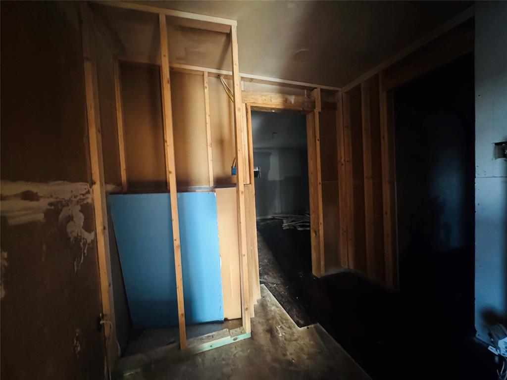 208 S Church Street Property Photo 19