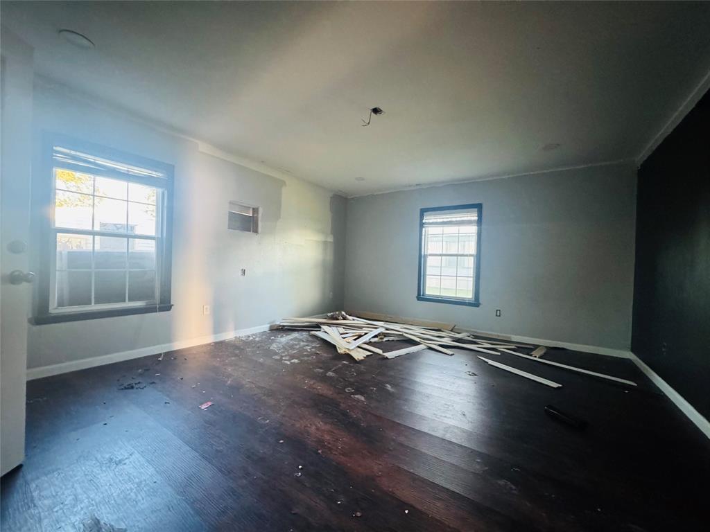 208 S Church Street Property Photo 21