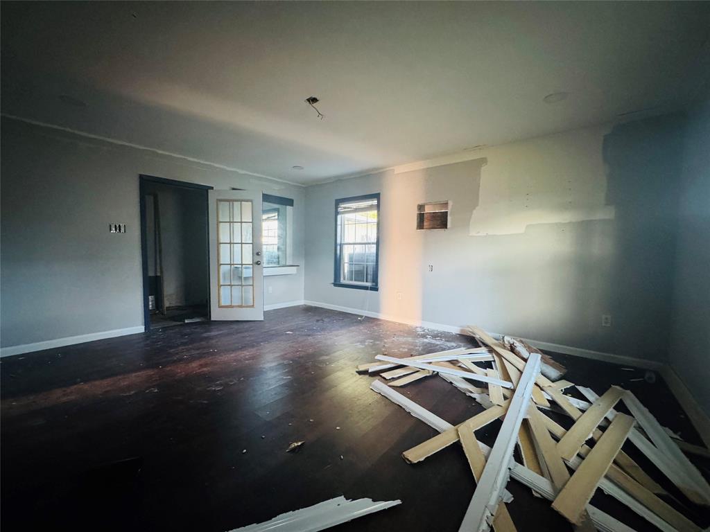 208 S Church Street Property Photo 23