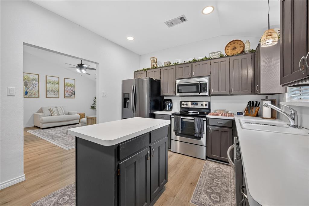 8233 Willis Lane Property Photo 15