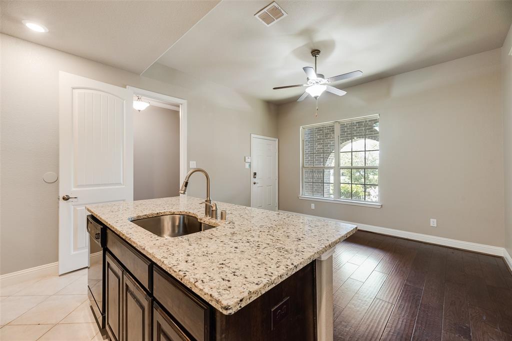 4304 Caney Creek Circle Property Photo 3