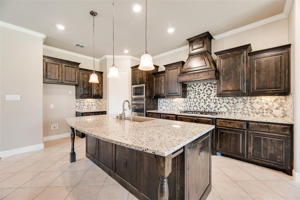 4304 Caney Creek Circle Property Photo 7